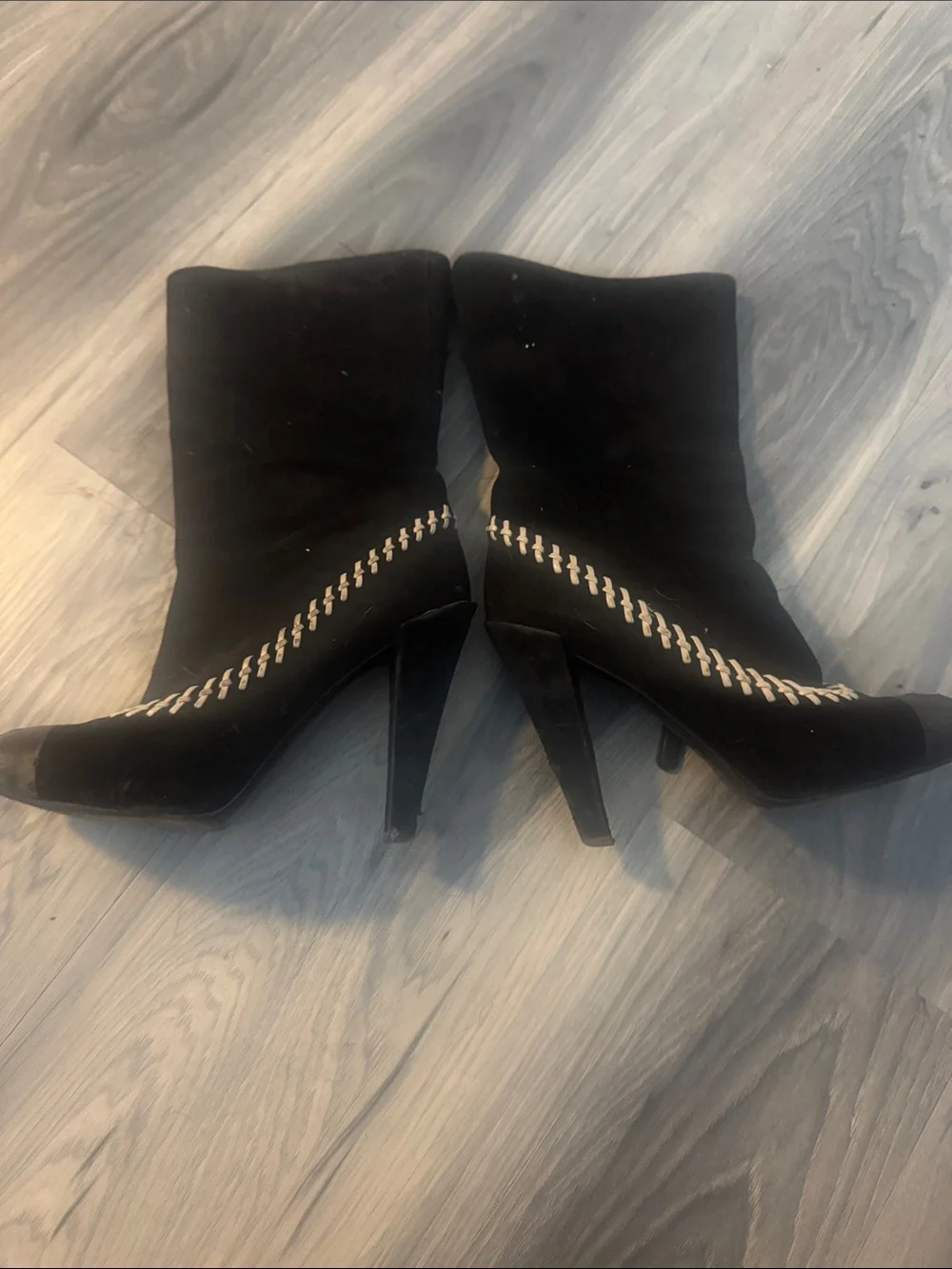 Authentic Chanel black and white stitched suede and leather boots 38 8
